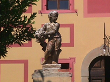 est�tua